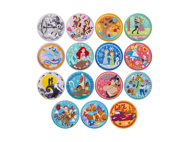 Disney Characters 刺繍缶バッジビスケット3の商品画像